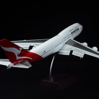 MINIATURA BOEING 747-400ER QANTAS